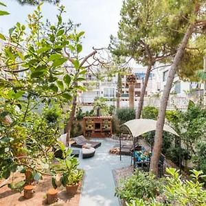 3 Bedroom With Private Garden On Location Centre Sitges